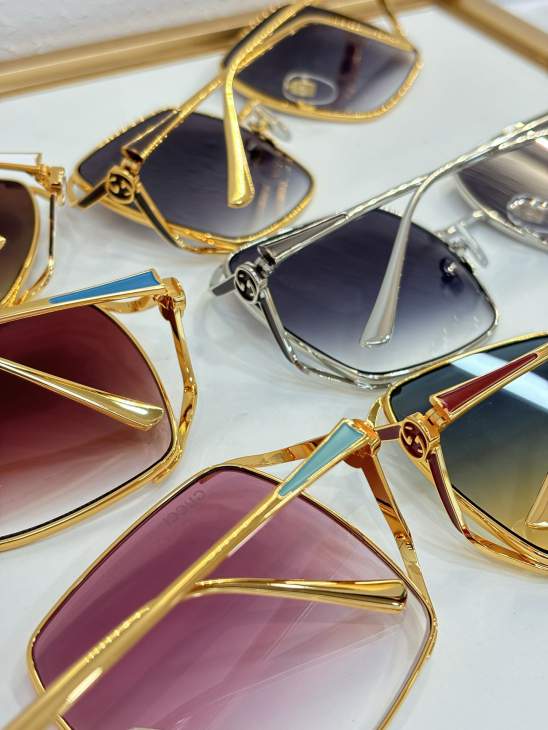 Picture of Gucci Sunglasses _SKUfw80882079fw